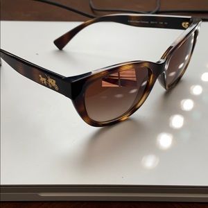 Coach tortoise shell brown sunglasses with case